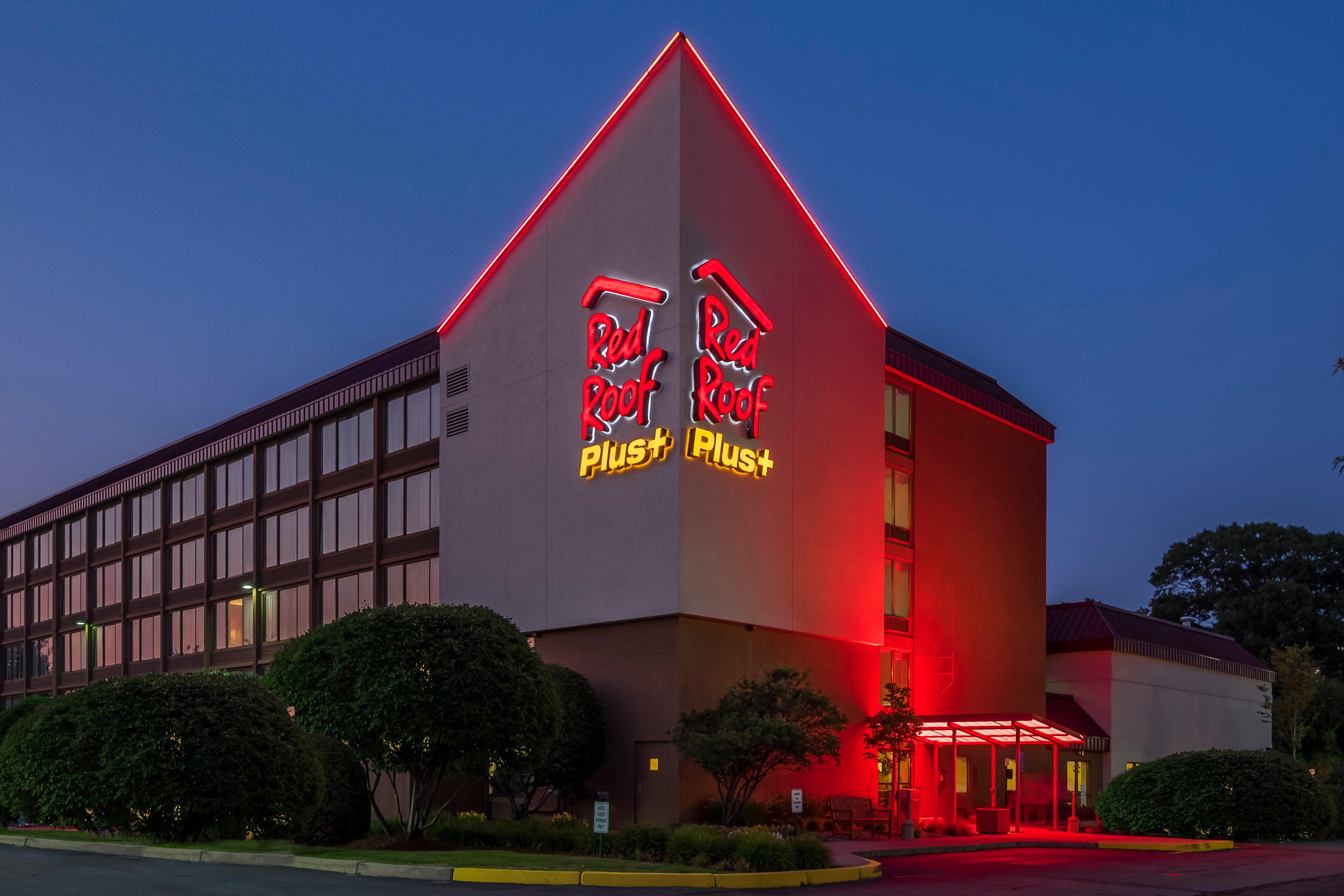 Red Roof Inn Plus+ Boston - Woburn/ Burlington المظهر الخارجي الصورة